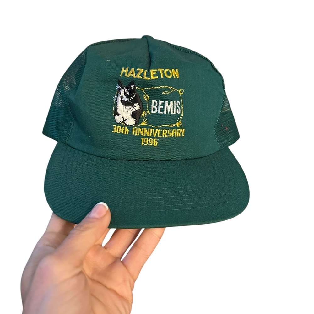 Vintage trucker hat, hazeltons cat, o/s